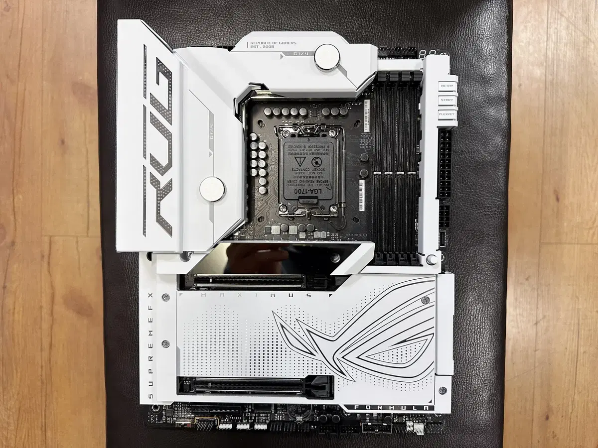 ASUS ROG MAXIMUS Z790 FORMULA 메인보드