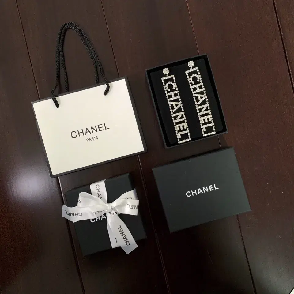 Chanel  샤넬   귀걸이