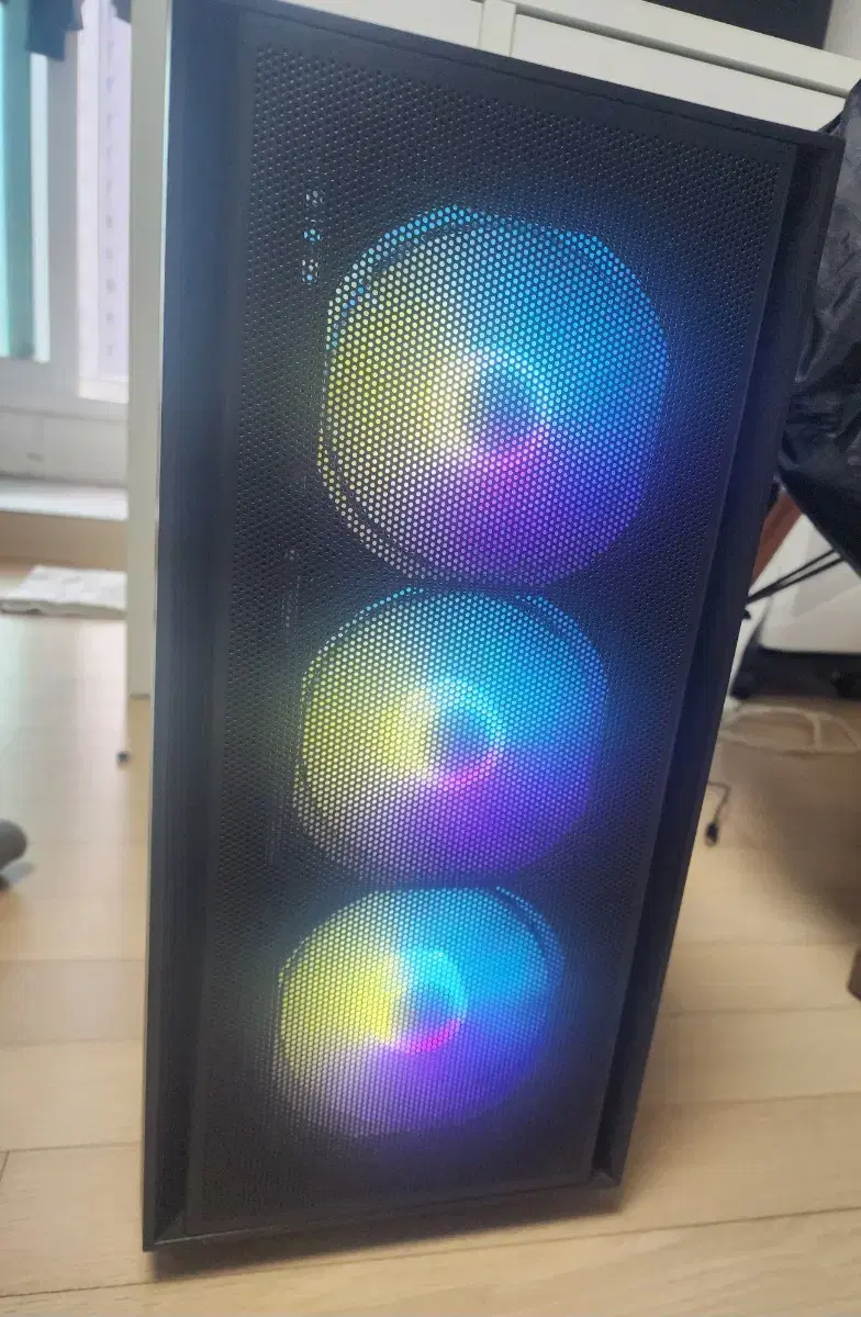 고사양 게이밍컴퓨터 라이젠5600 RX7600( rtx4060동급 )