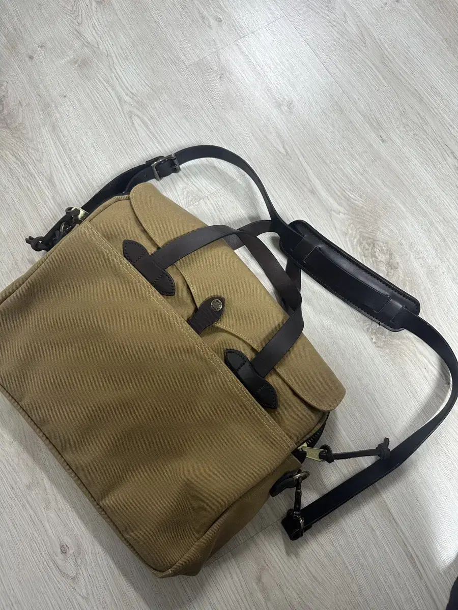 필슨256 filson 브리프케이스 노트북가방