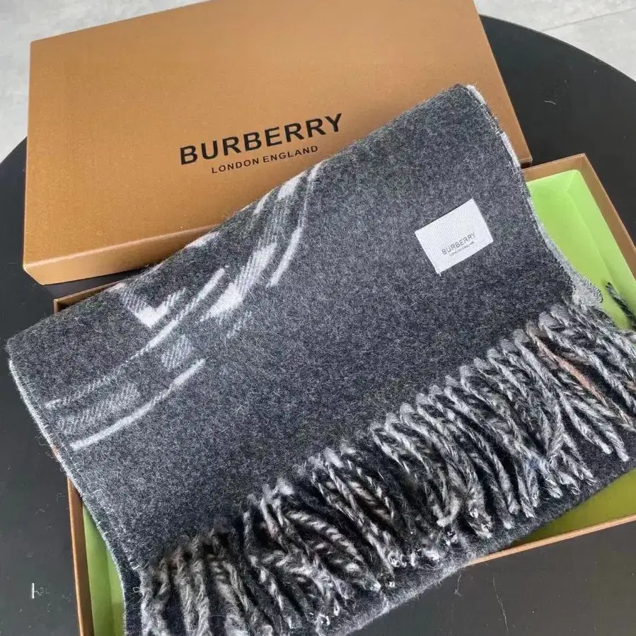 버버리BURBERRY목도리.