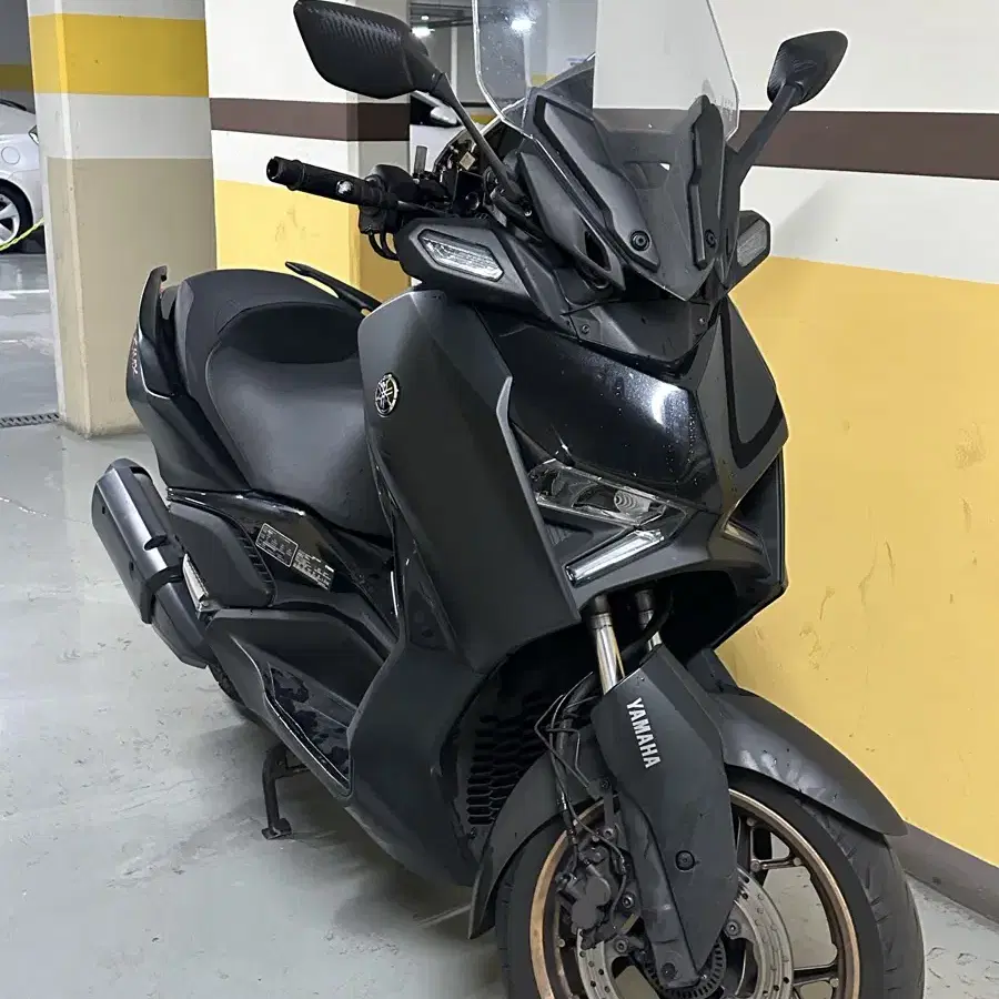 Xmax300 24년식 페리 30518km 팝니다