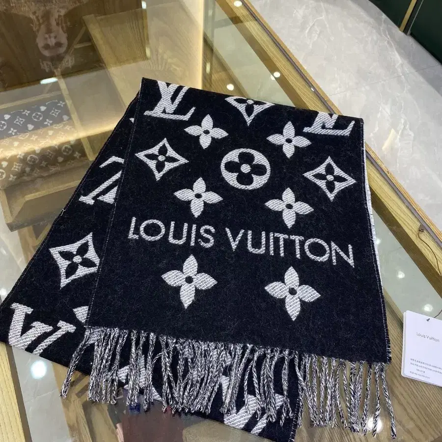 루이비통LOUIS VUITTON목도리