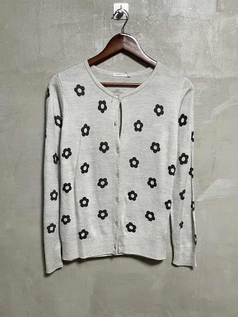 Flower Kint Cardigan