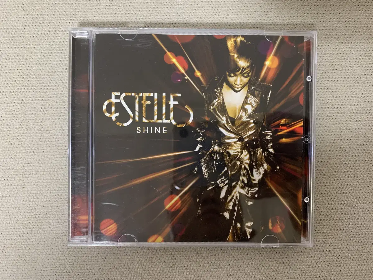 [CD] Estelle - Shine