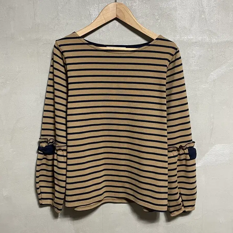 stripe Frill Long Sleeve