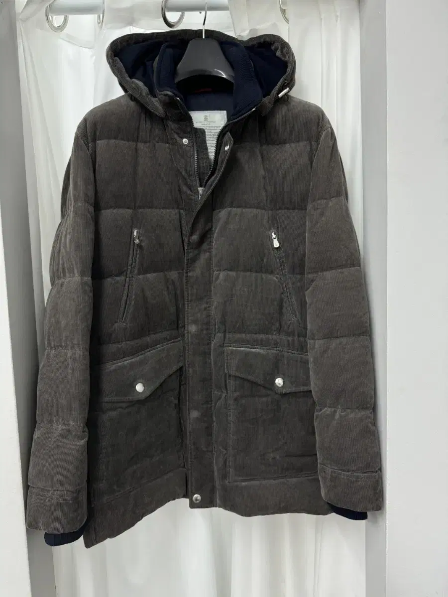 Brunello Cucinelli Corduroy brown padded jacket