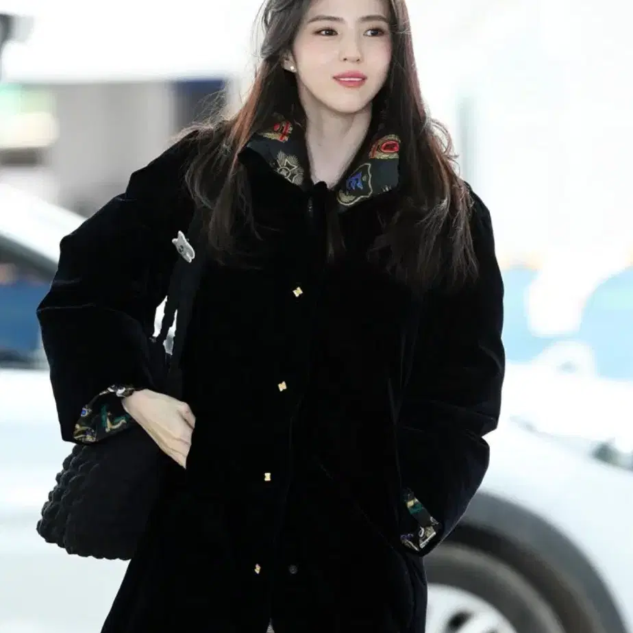 EENK 잉크 VARISSA Velvet Down Coat 한소희 패딩