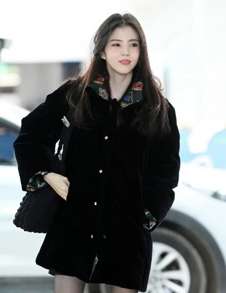 EENK 잉크 VARISSA Velvet Down Coat 한소희 패딩