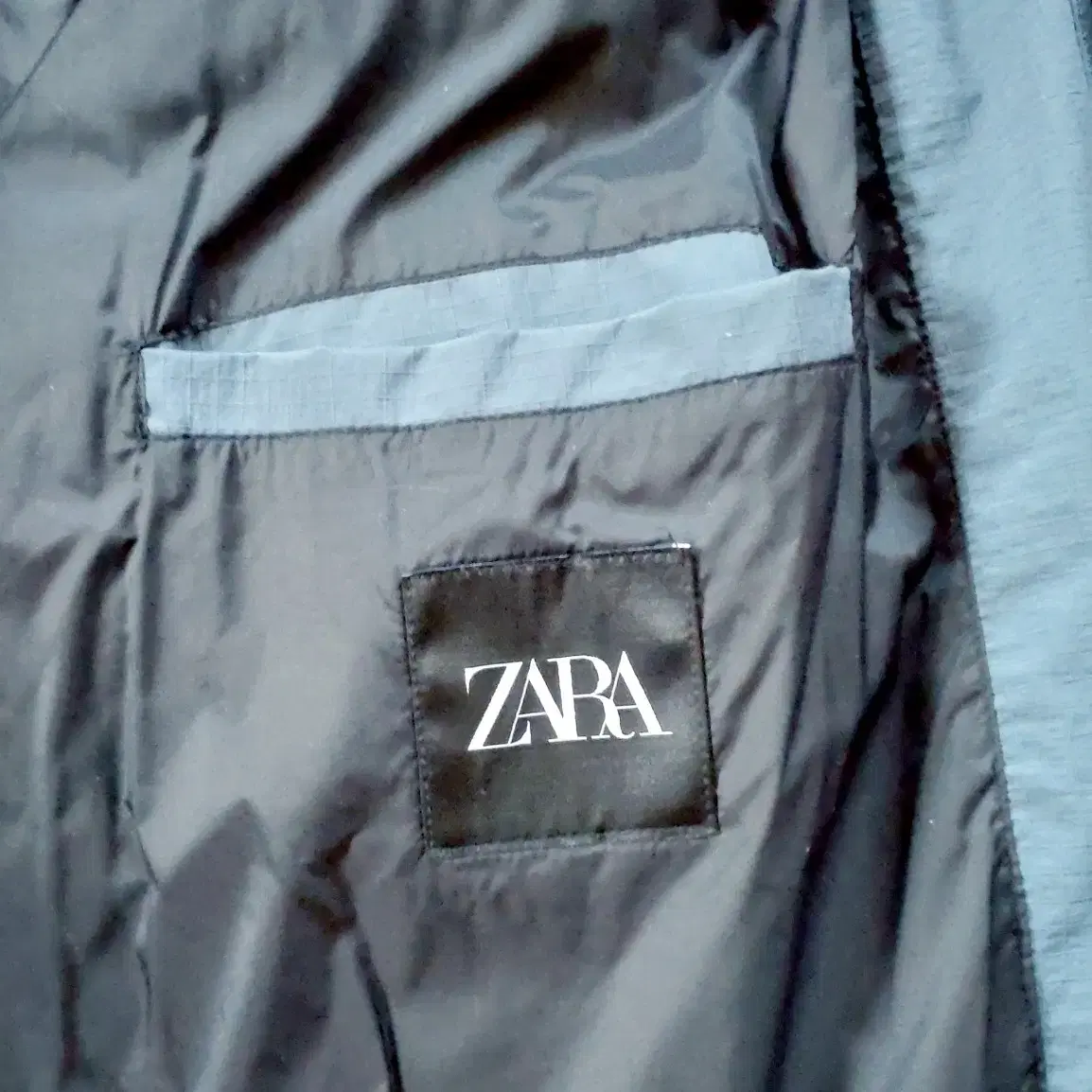 ZARA 겨울패딩 100