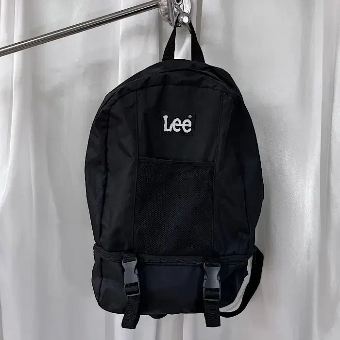 LEE back pack