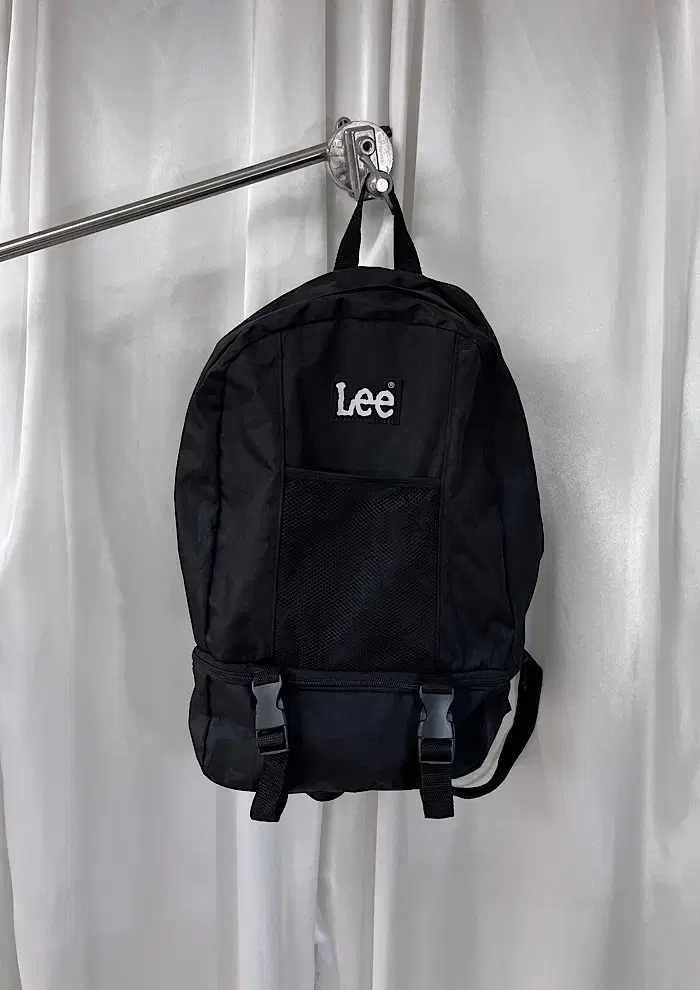 LEE back pack