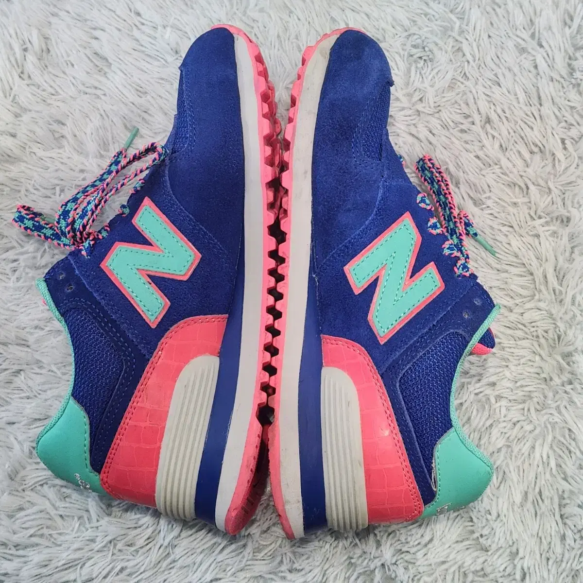 1-16:뉴발574New Balance 574 Archives(240)