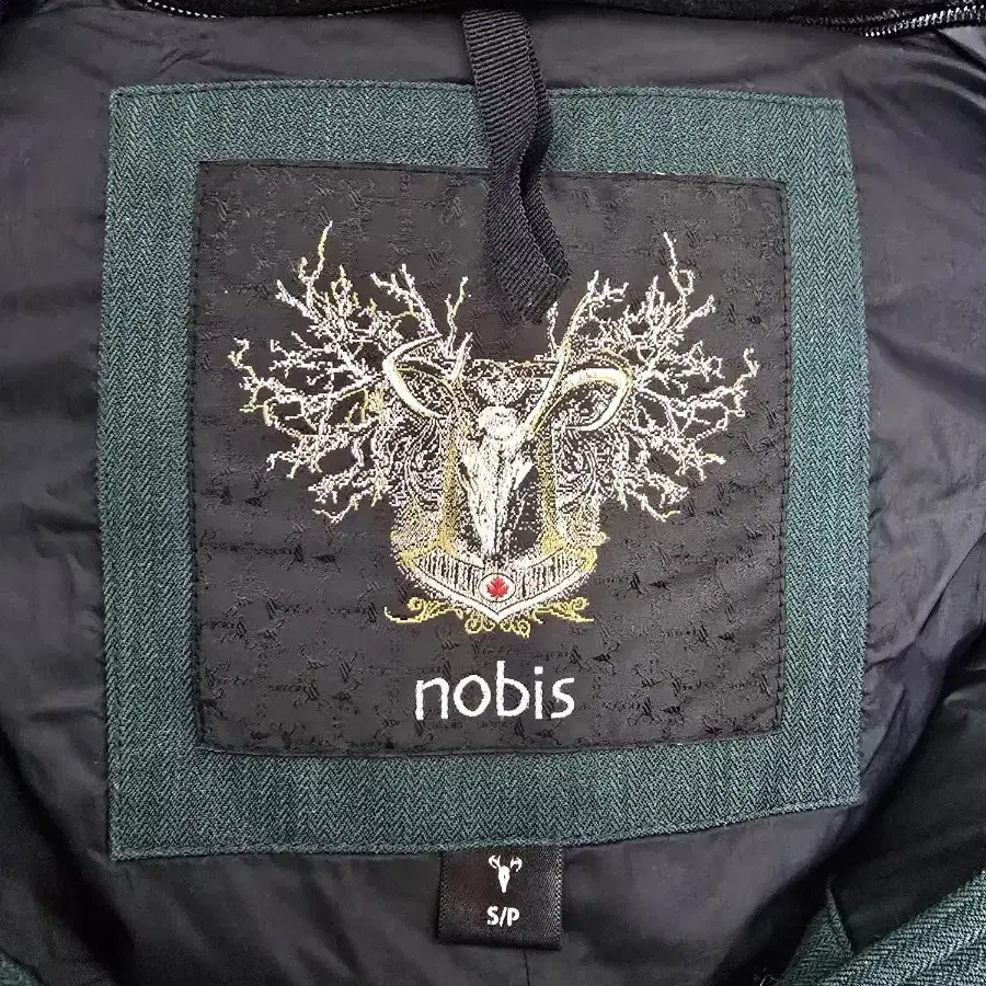 nobis 노비스 오리털 여성용 후드 다운점퍼