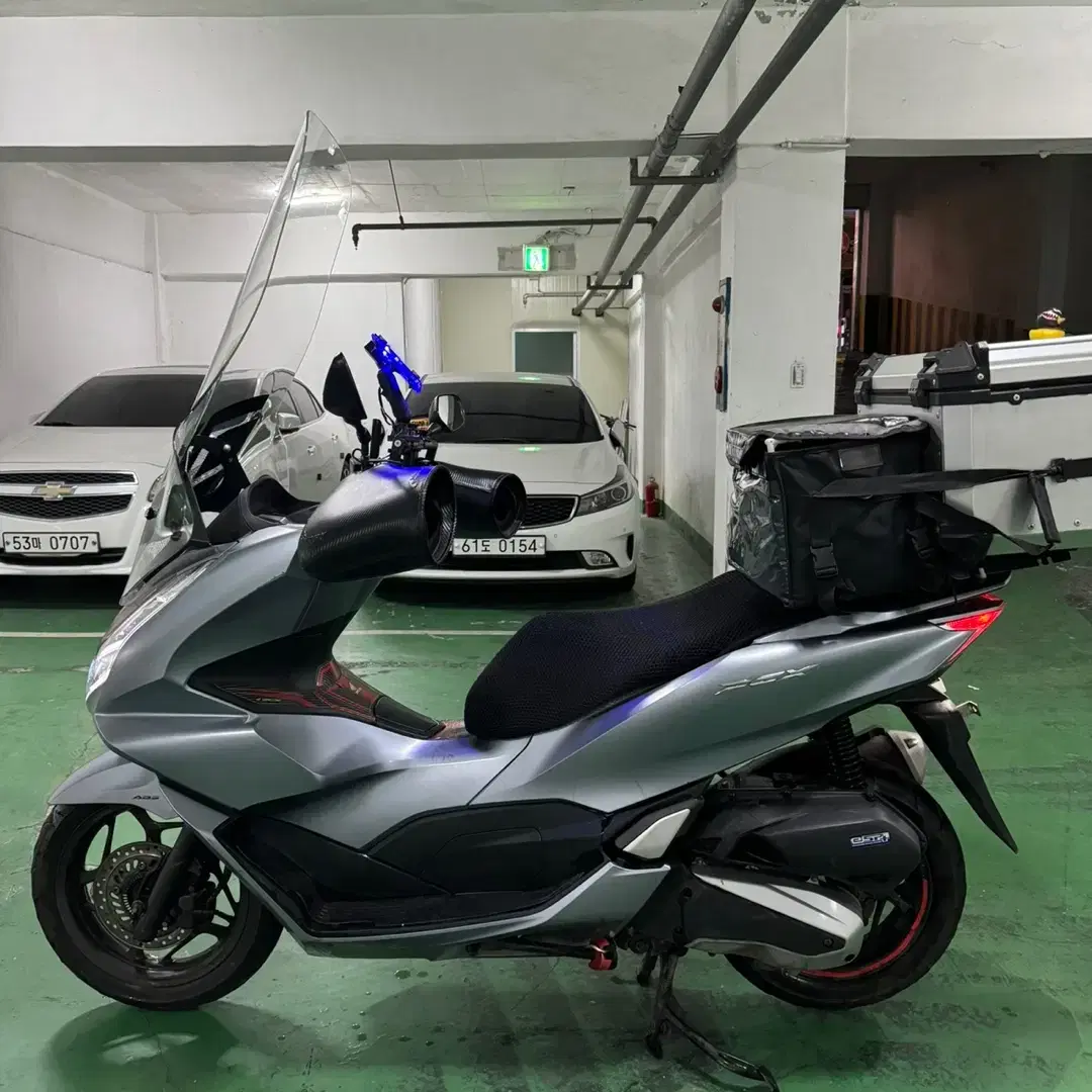 혼다)관리최상 풀셋팅 21년식 pcx125 abs 판매합니다 !