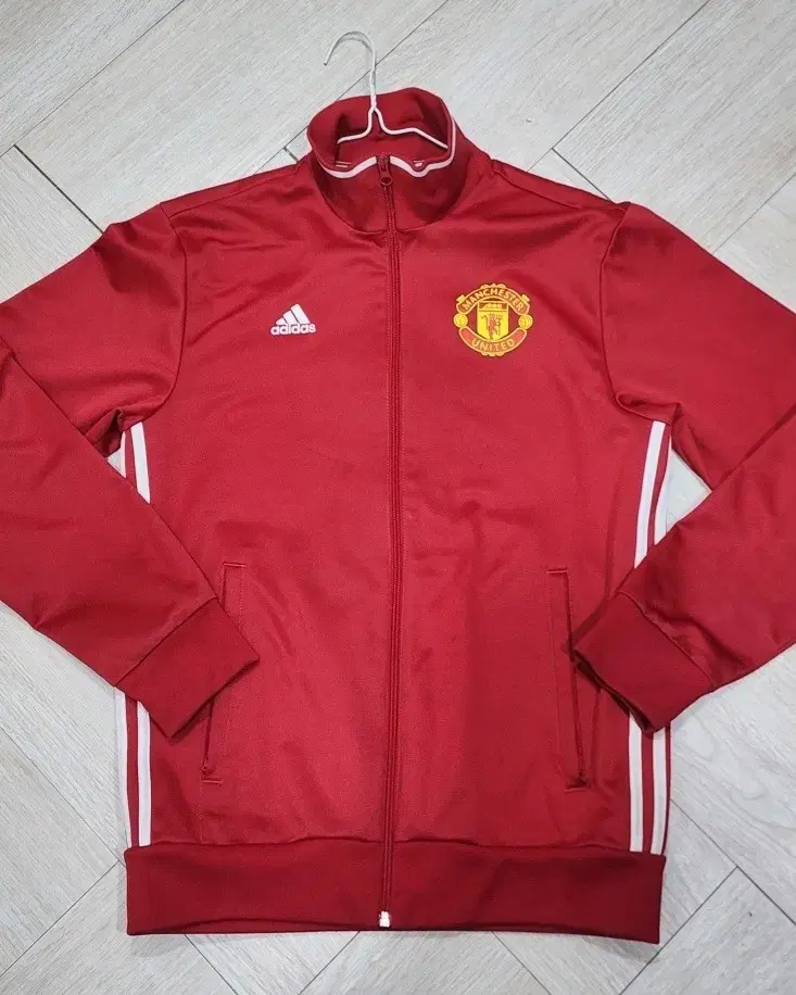 Adidas Man U 3S Tracktop Red