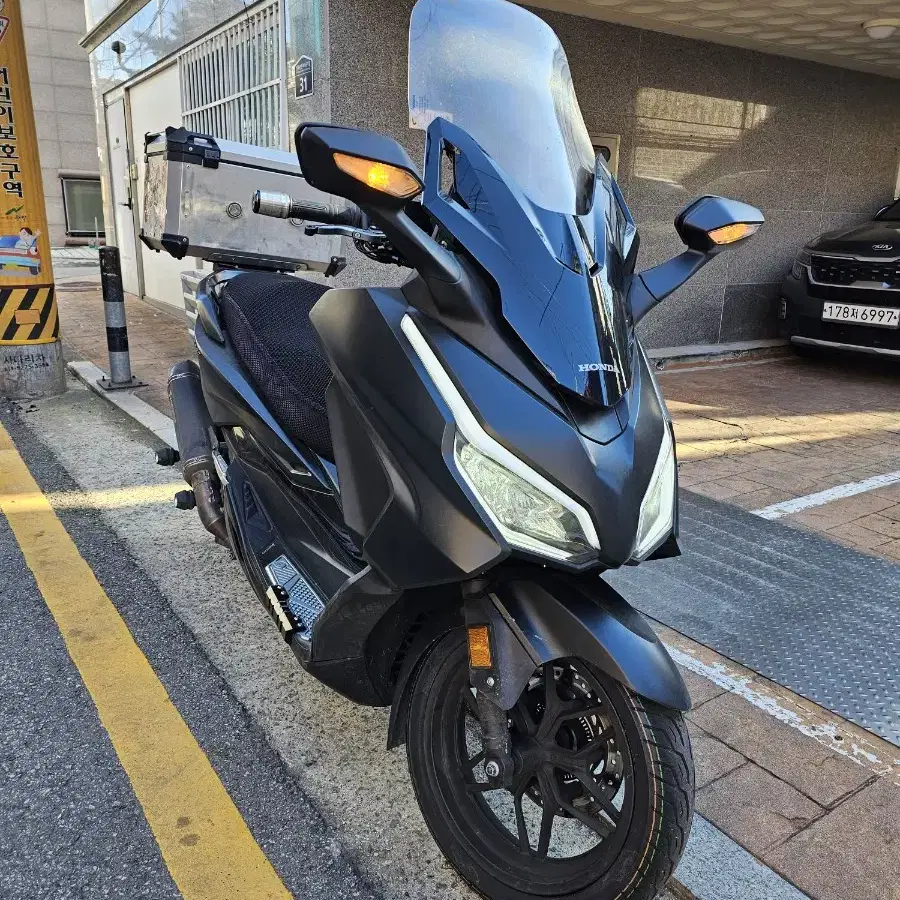 포르자350 23년식 아크라구변 급매 pcx nmax xmax