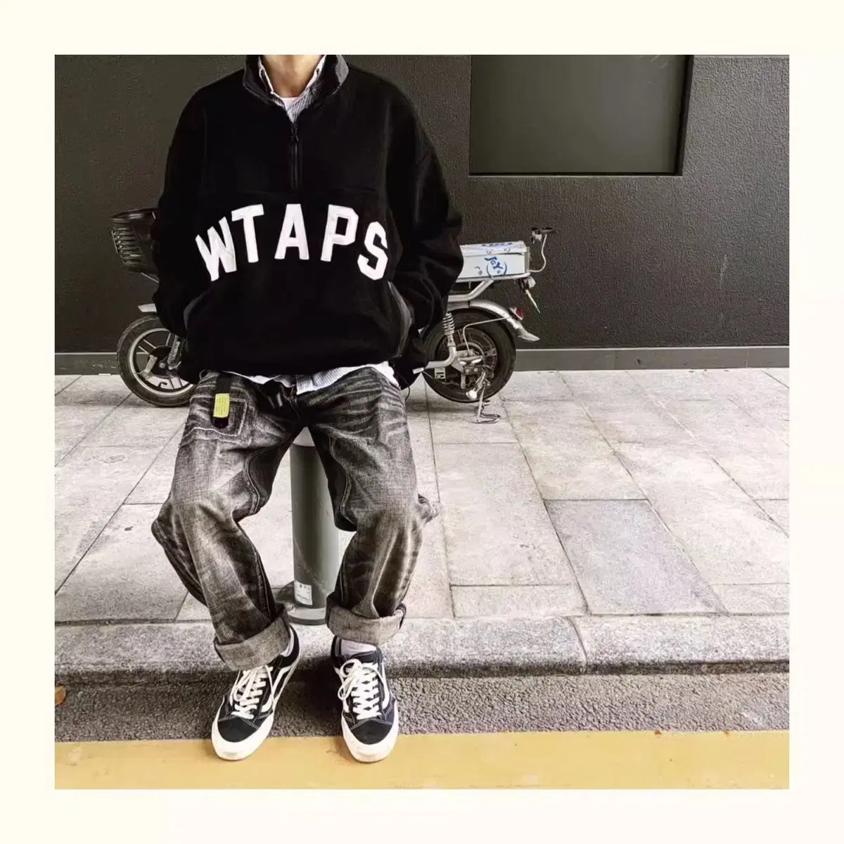 더블탭스 WTAPS 아치 로고 반집업 후리스 자켓