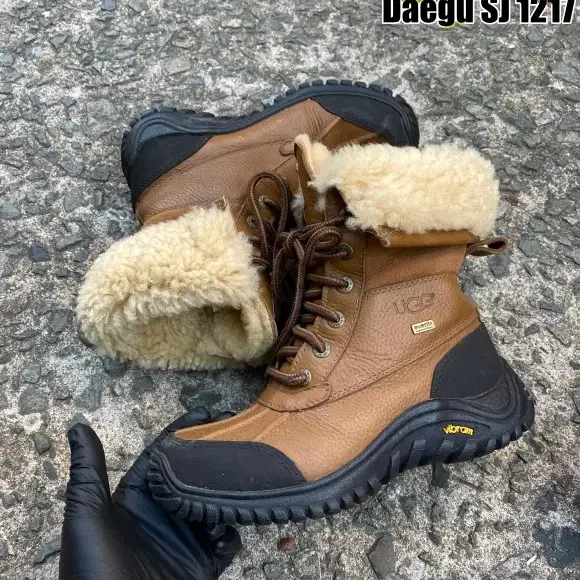 230 어그 UGG 아디론닥 톨 방한부츠 워커