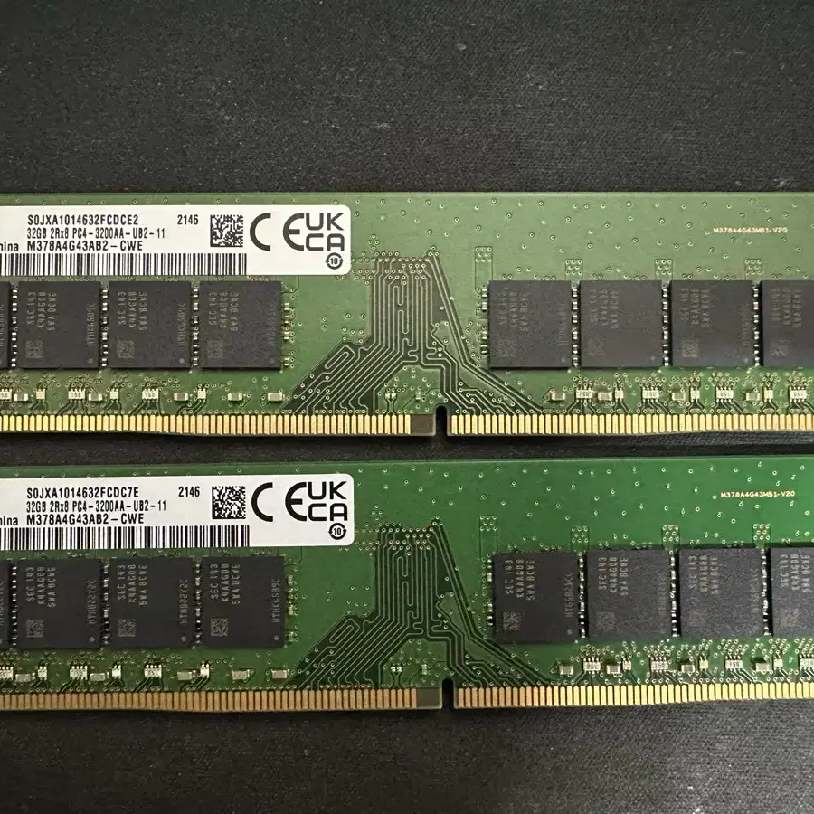 삼성 ddr4 32g 램 2개묶음으로 판매합니다