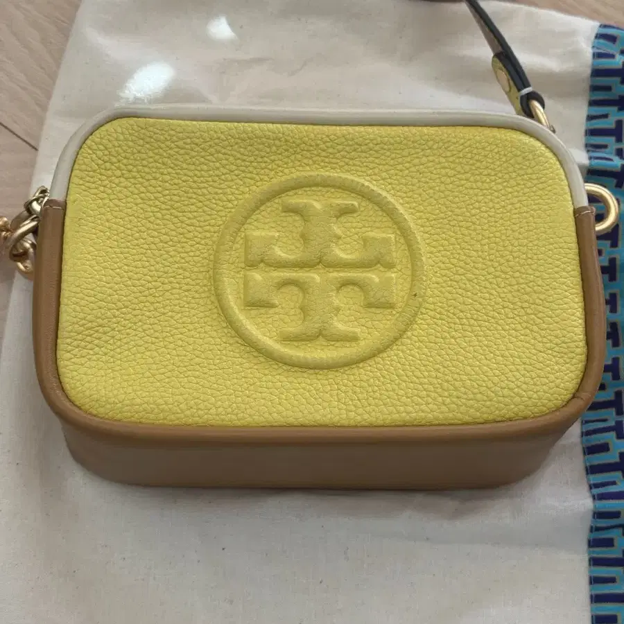 Tory Burch 토리버치 인기많은 크로스백.