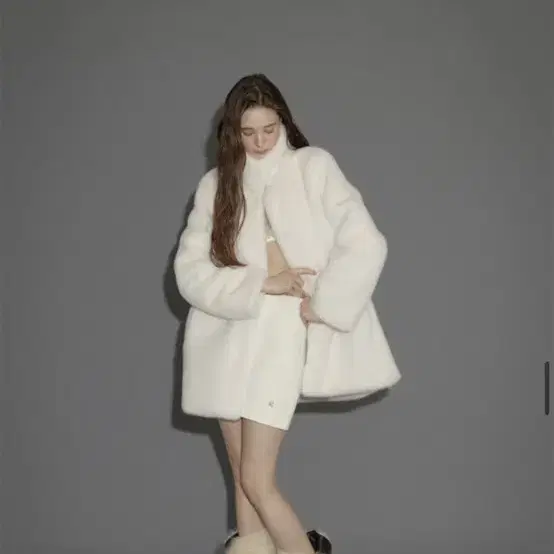 ods 에코퍼 하프코트 오디에스 eco fur half coat 아이보리