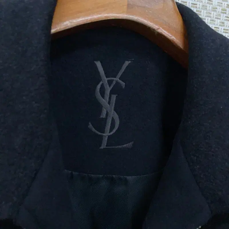 입생로랑 YSL 올드스쿨 울 블루종 자켓 105 K06779