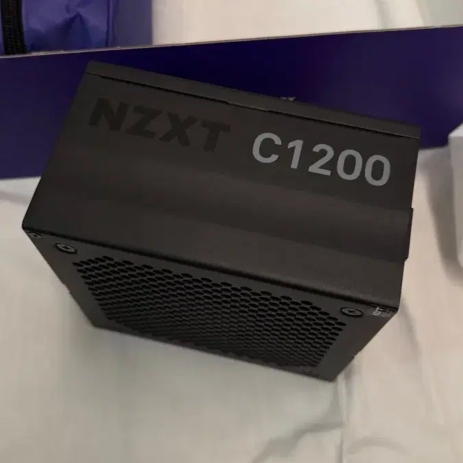 NZXT C1200 파워