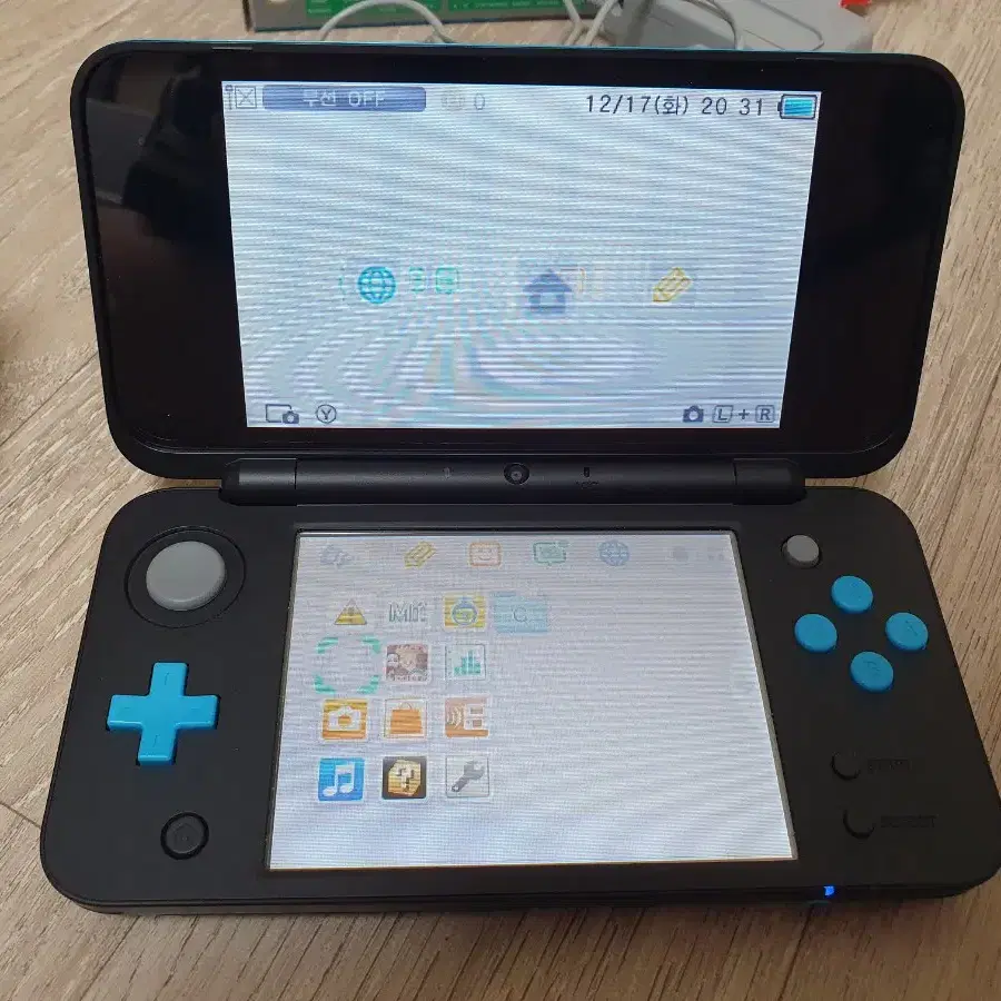 (가격내림!) 뉴 닌텐도 2ds xl 블루 판매합니다.