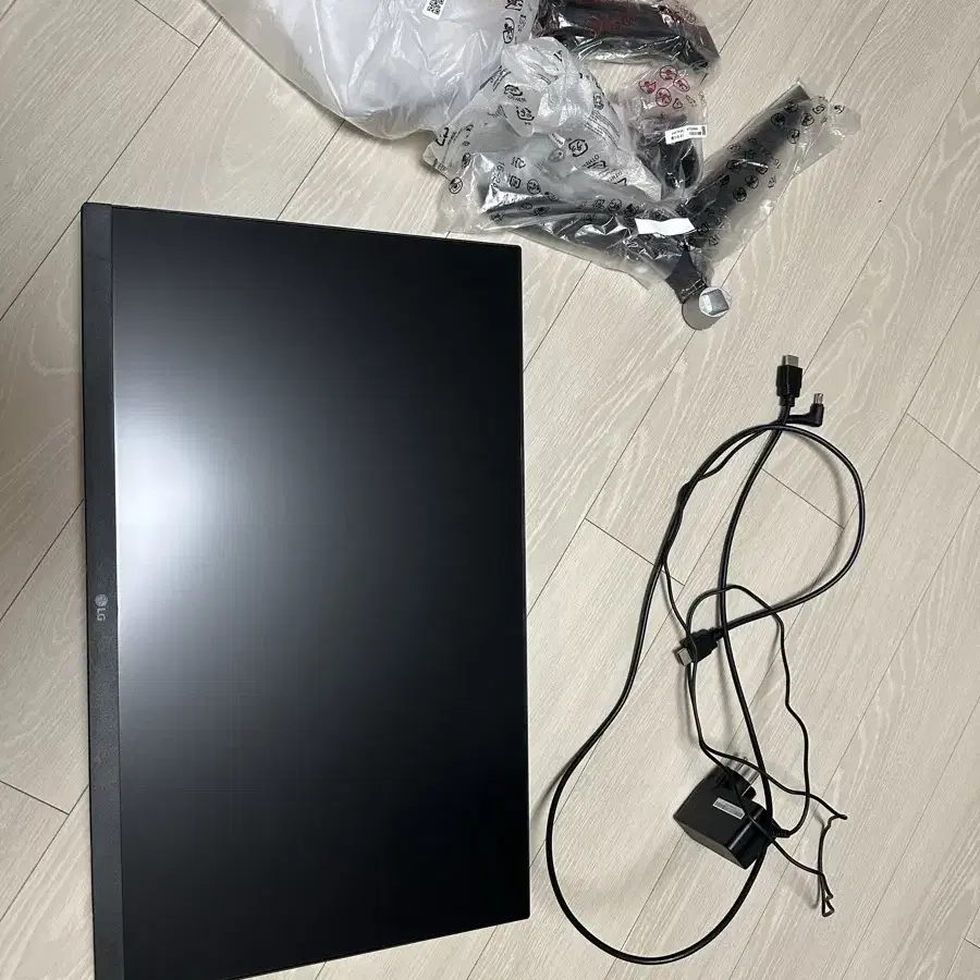 LG 울트라기어 게이밍모니터 24GN60R 144Hz 1ms