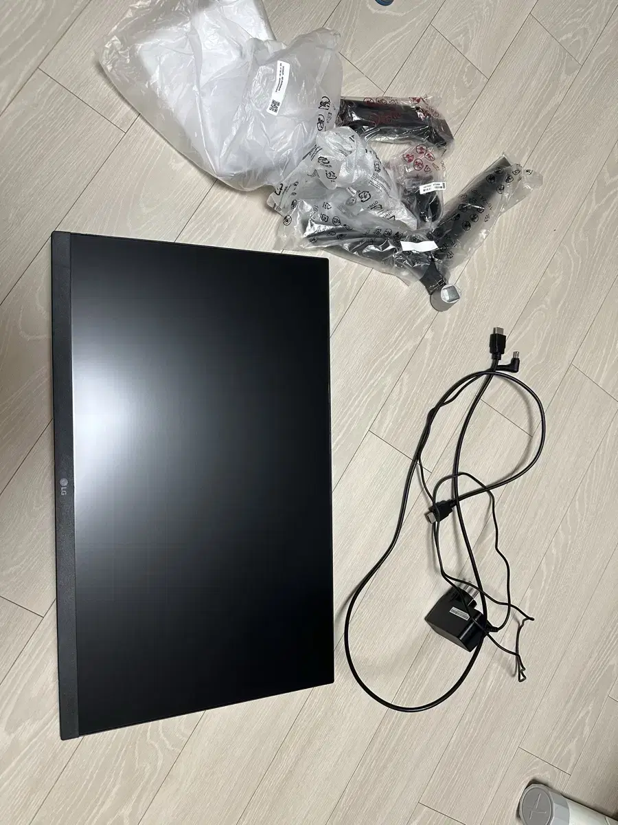 LG 울트라기어 게이밍모니터 24GN60R 144Hz 1ms