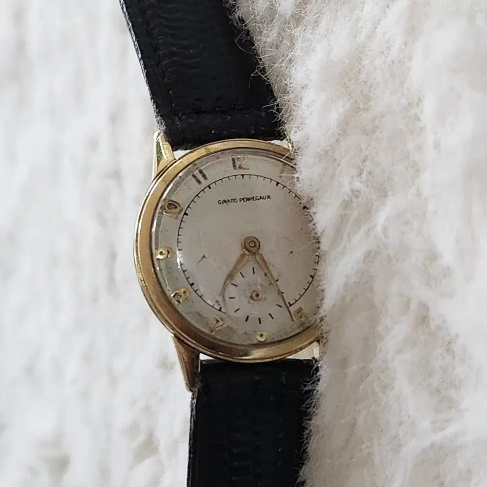 # 215 ) GIRARD PERREGAUX 14K YELLOW GOLD