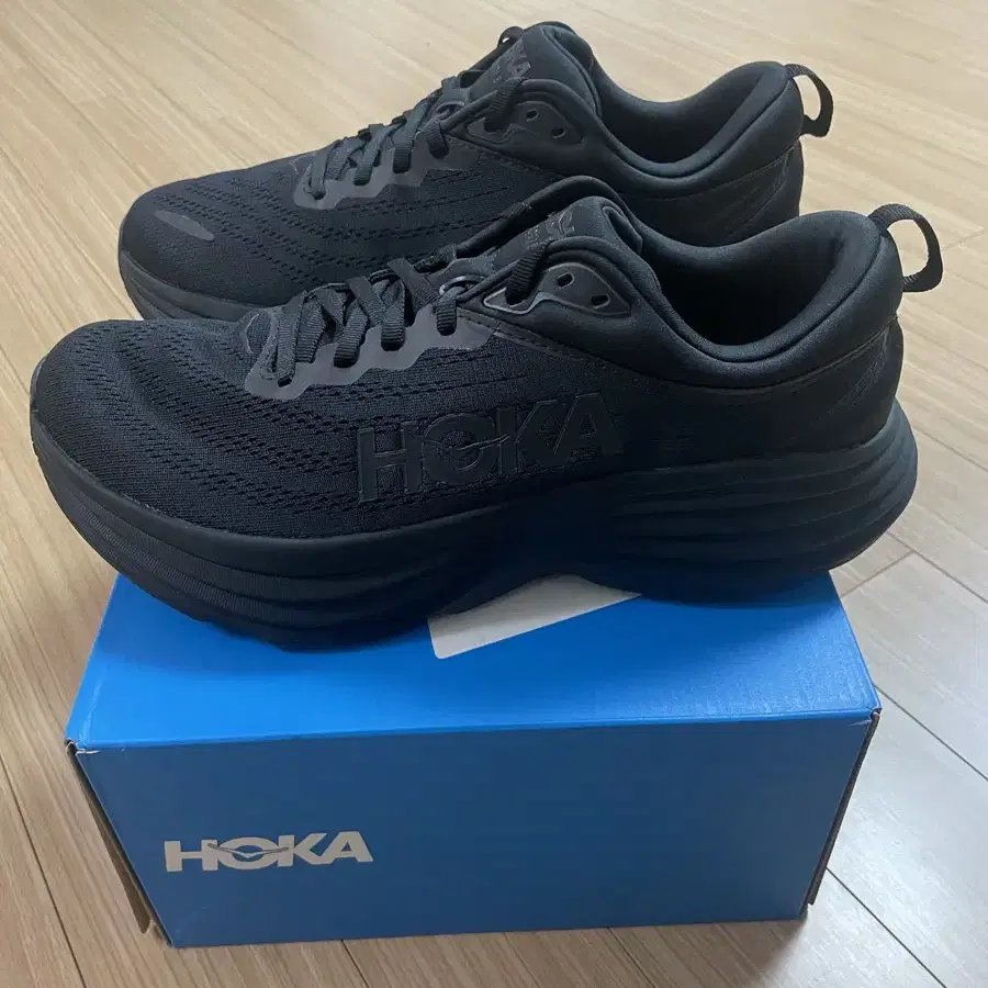 Hoka Bondi 8 Black - Wide  호카오네오네