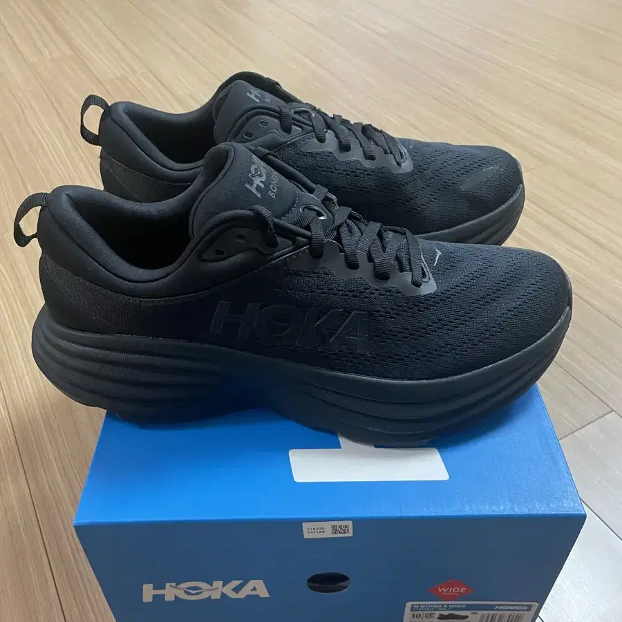 Hoka Bondi 8 Black - Wide  호카오네오네