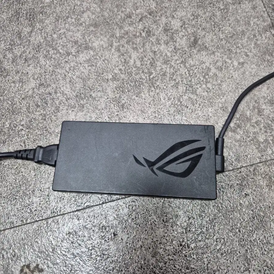 asus rog scar g733qr 5900hx 3070 노트북