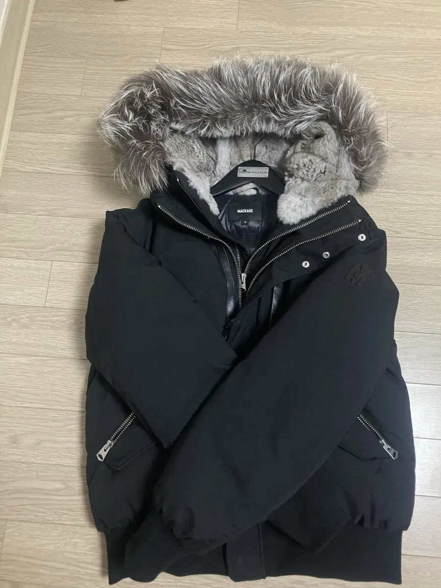 [42 Size]맥케이지 딕슨 22fw 실버퍼 가장최저가