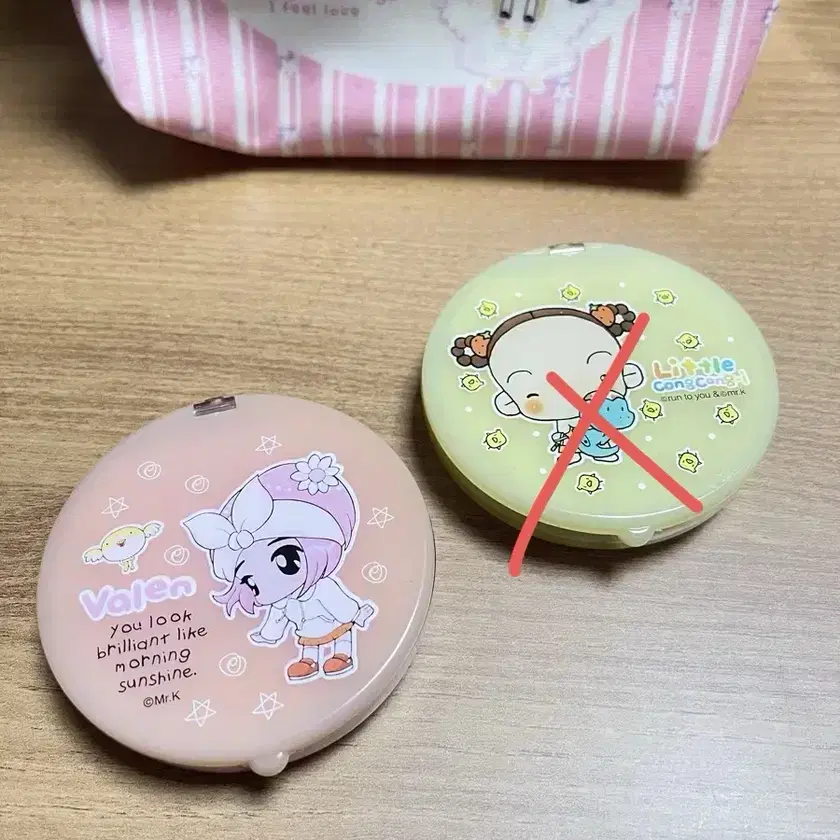 ✨せっちゃん✨ 美品✨カシニョール リトグラフ 『赤い花飾りの帽子』 人気ブランドが贈るNEW STYLE～Gothic＆Lolita♡夏の新作