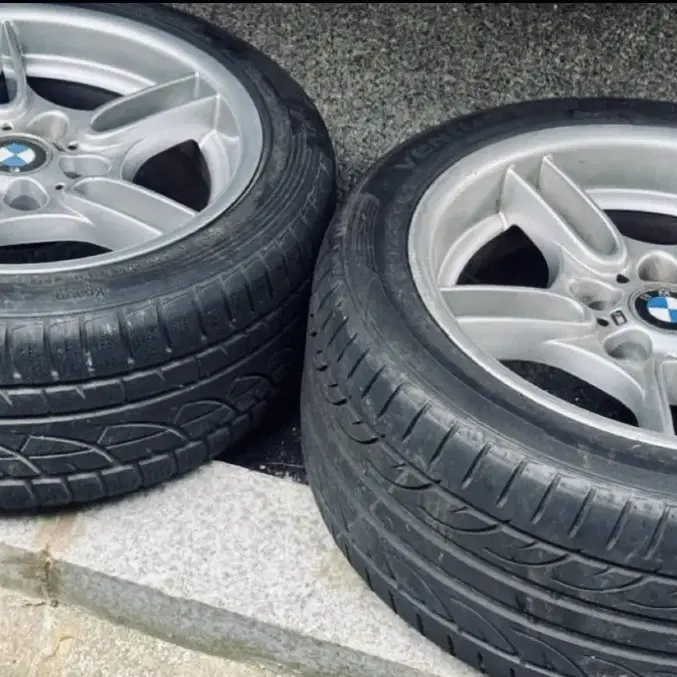 BMW e39 530is  휠 앞뒤 1개씩, 235 45 17 타이어 짝