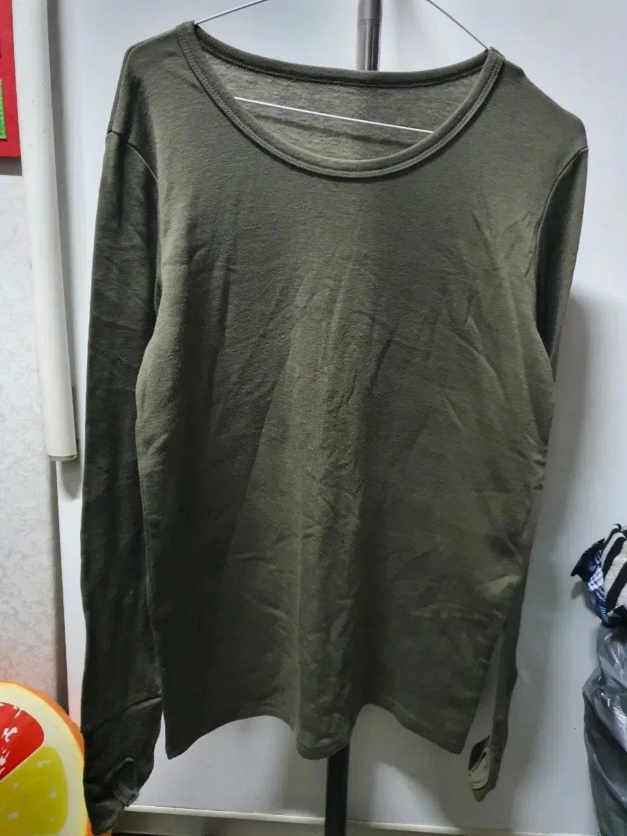 Green Winter T-shirt Reservation