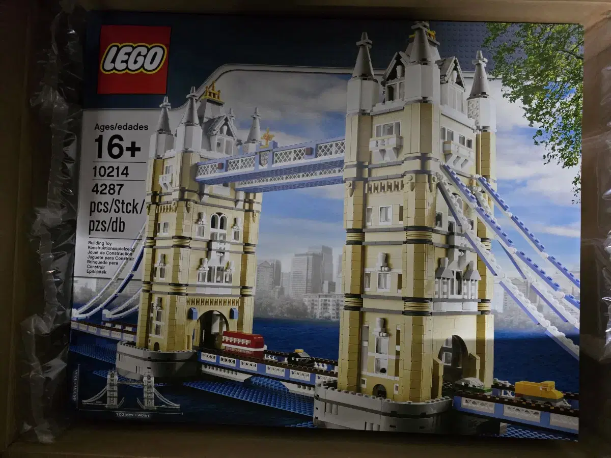 LEGO 10214 Tower Bridge New