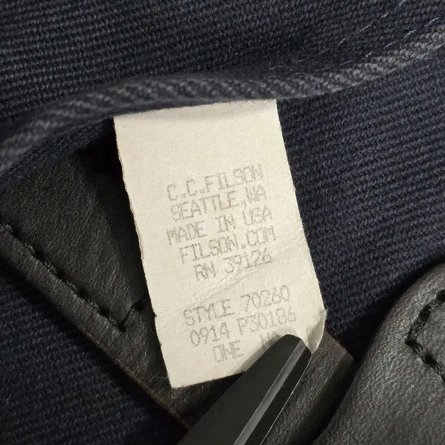 FILSON 필슨 260 남성 토트백