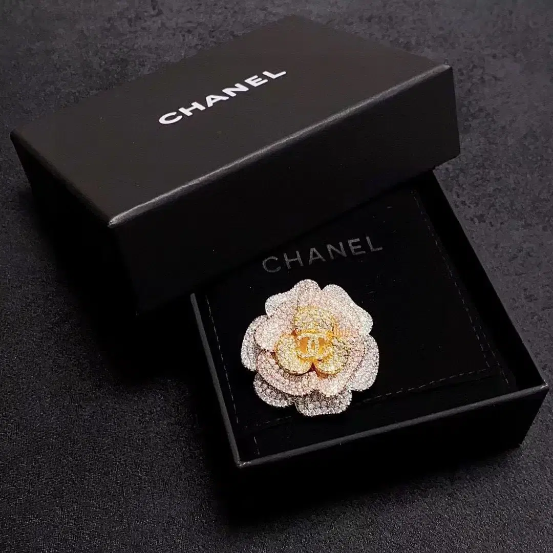 Chanel 샤넬 브로치