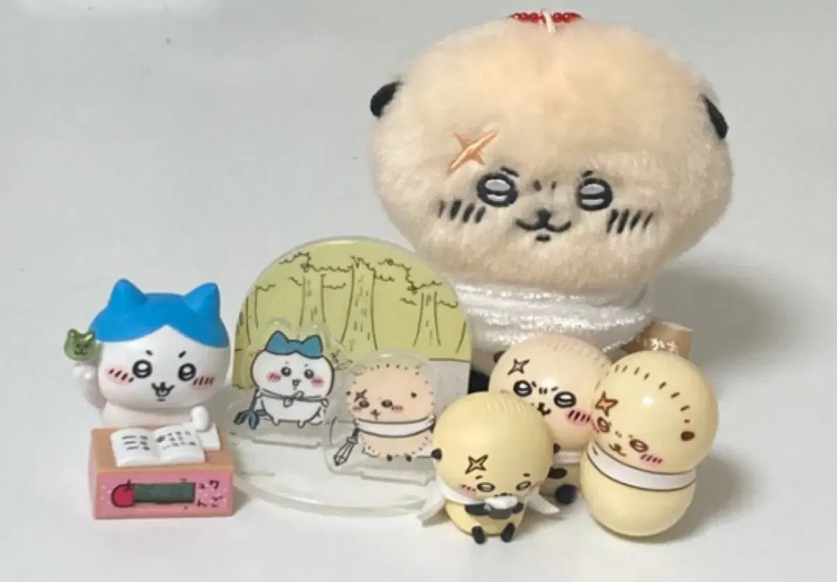 Quick sale) Rakko mascot Hachiware desk clock wts.