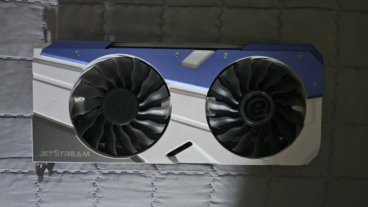 GTX 1070 8GB 이엠텍 포카리