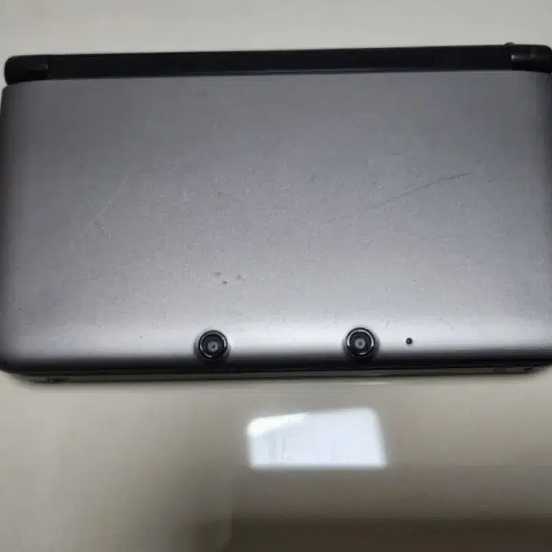 닌텐도 3ds xl 실버 + 칩 4개