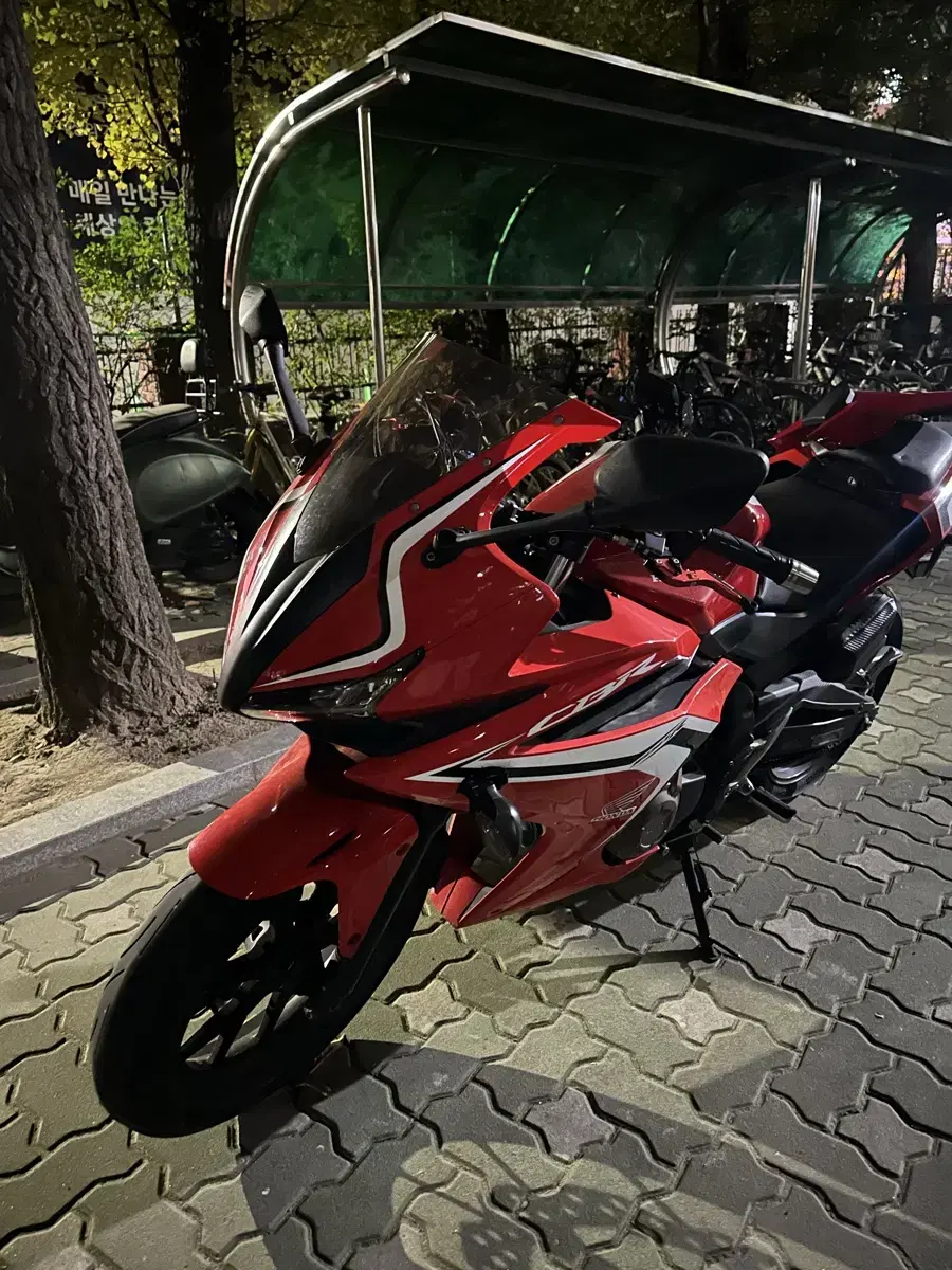 Honda cbr500r 급처합니다