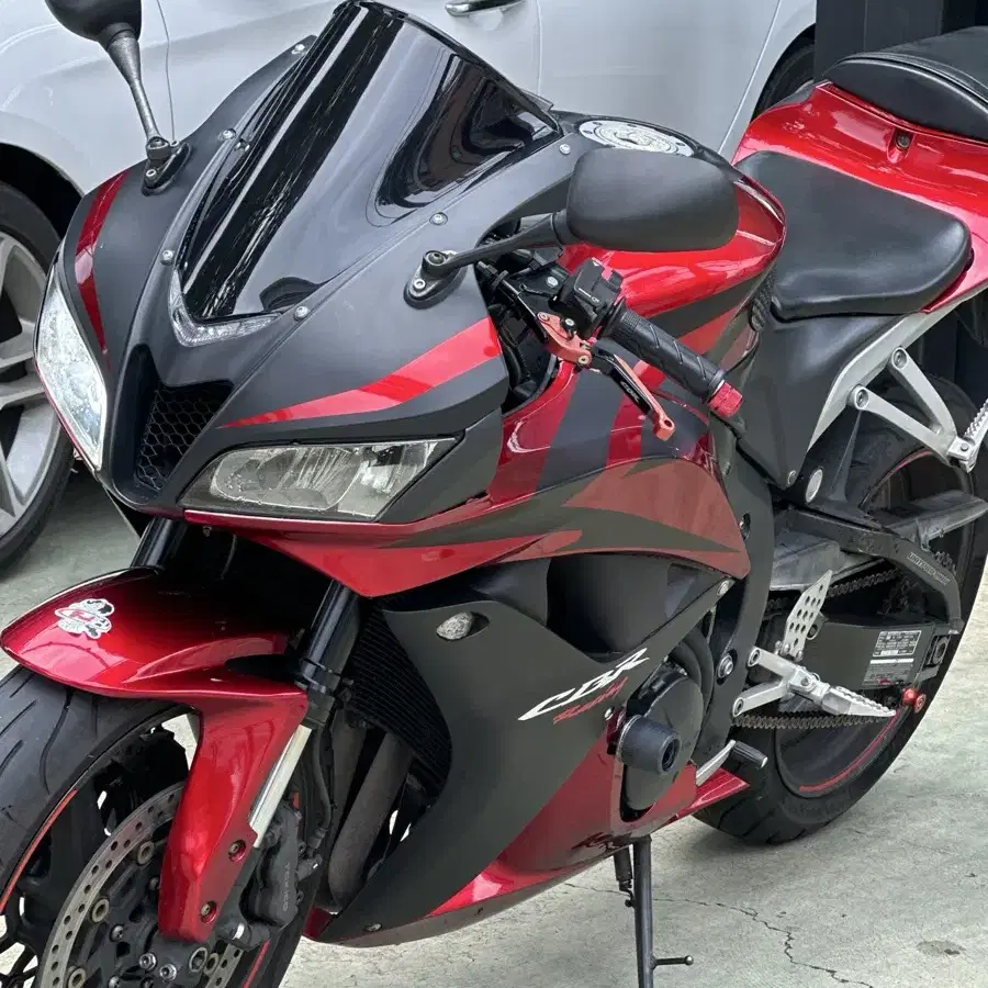 07년생 cbr600rr 보냅니다ㅠㅠ