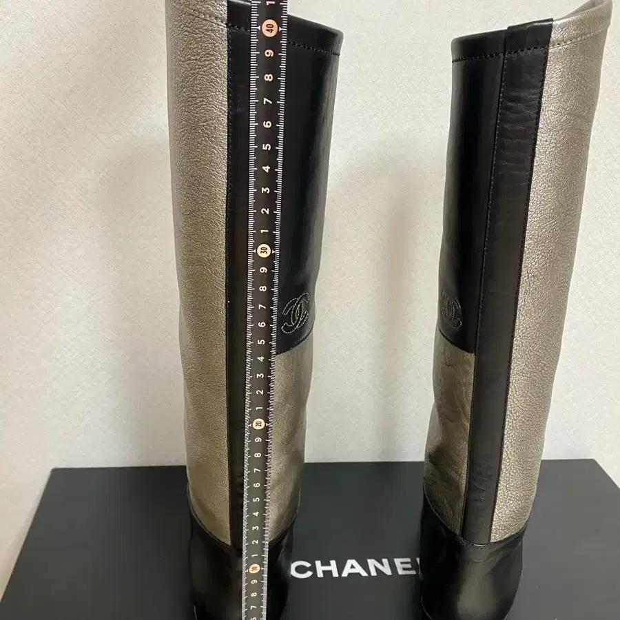 CHANEL 샤넬 부츠 371/2 블랙 실버 콤비