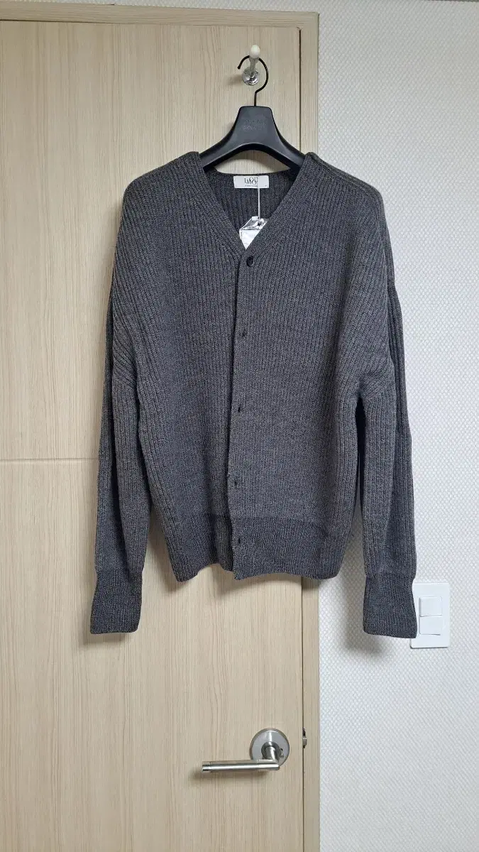 (New)Elmood Brook Knit Cardigan Size 46