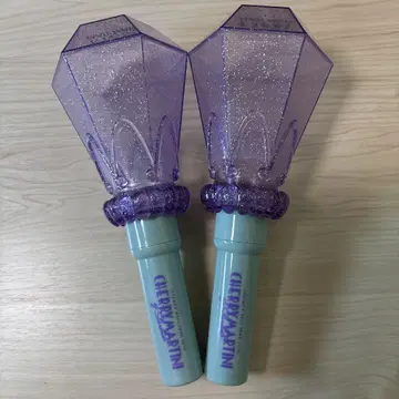 캬리 파뮤파뮤 2018 투어 응원봉 2 개